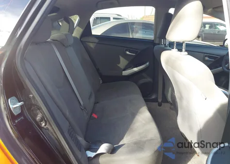 2012 Toyota Prius Two z USA, uszkodzony, nr VIN JTDKN3DU2C1591021